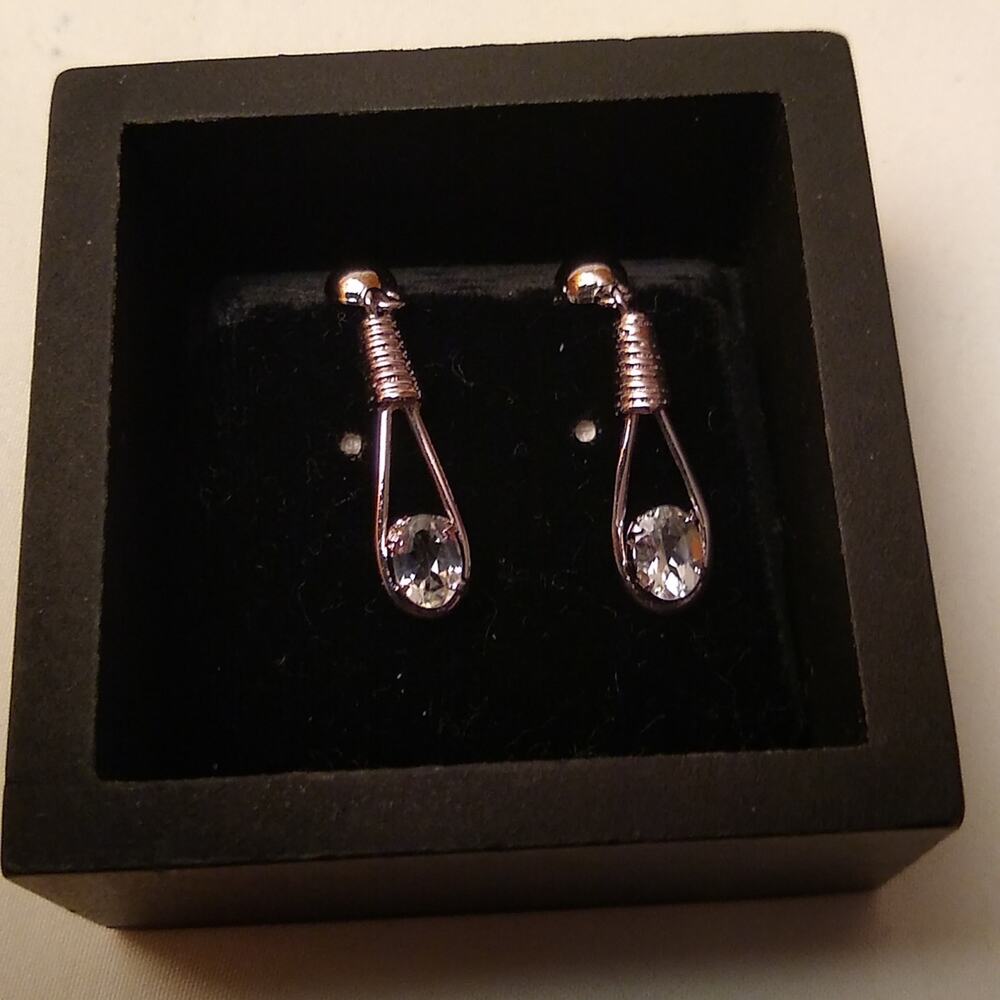 Aquamarine and silver dangle earrings. NEW